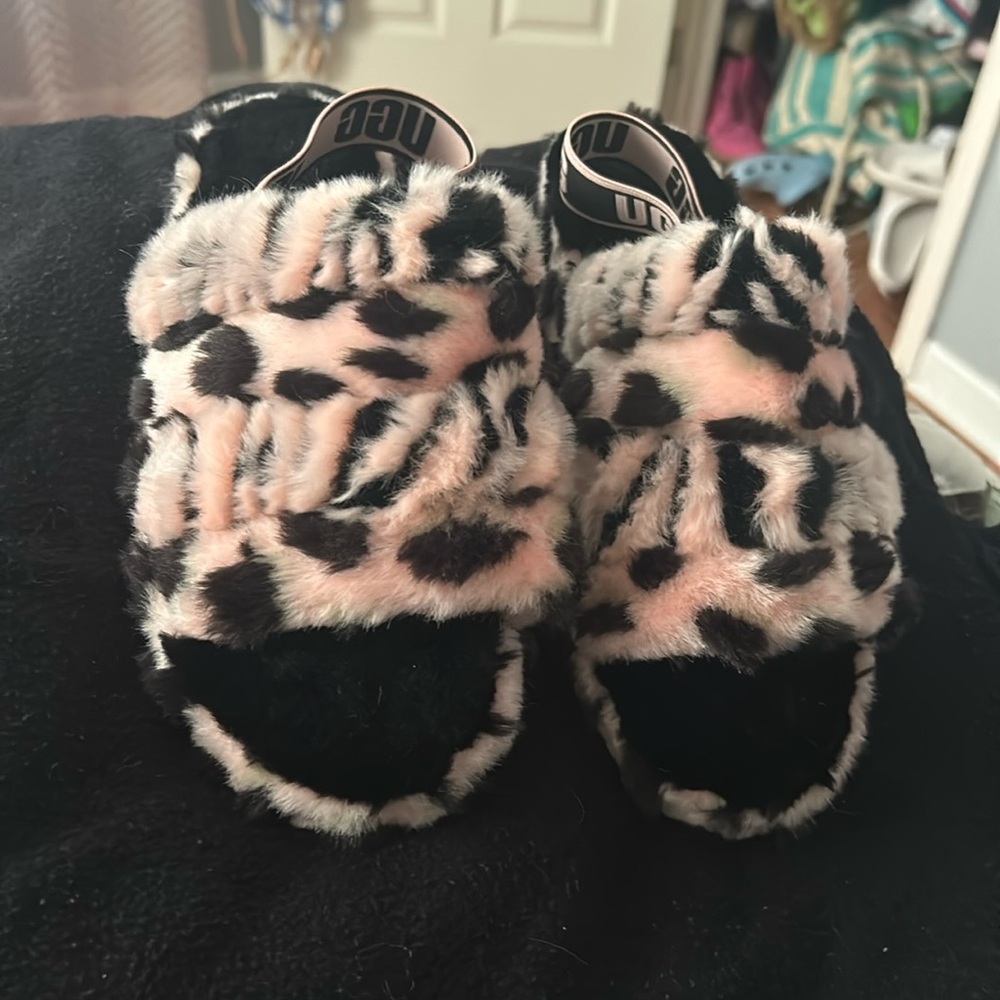 Ugg slippers cheetah print